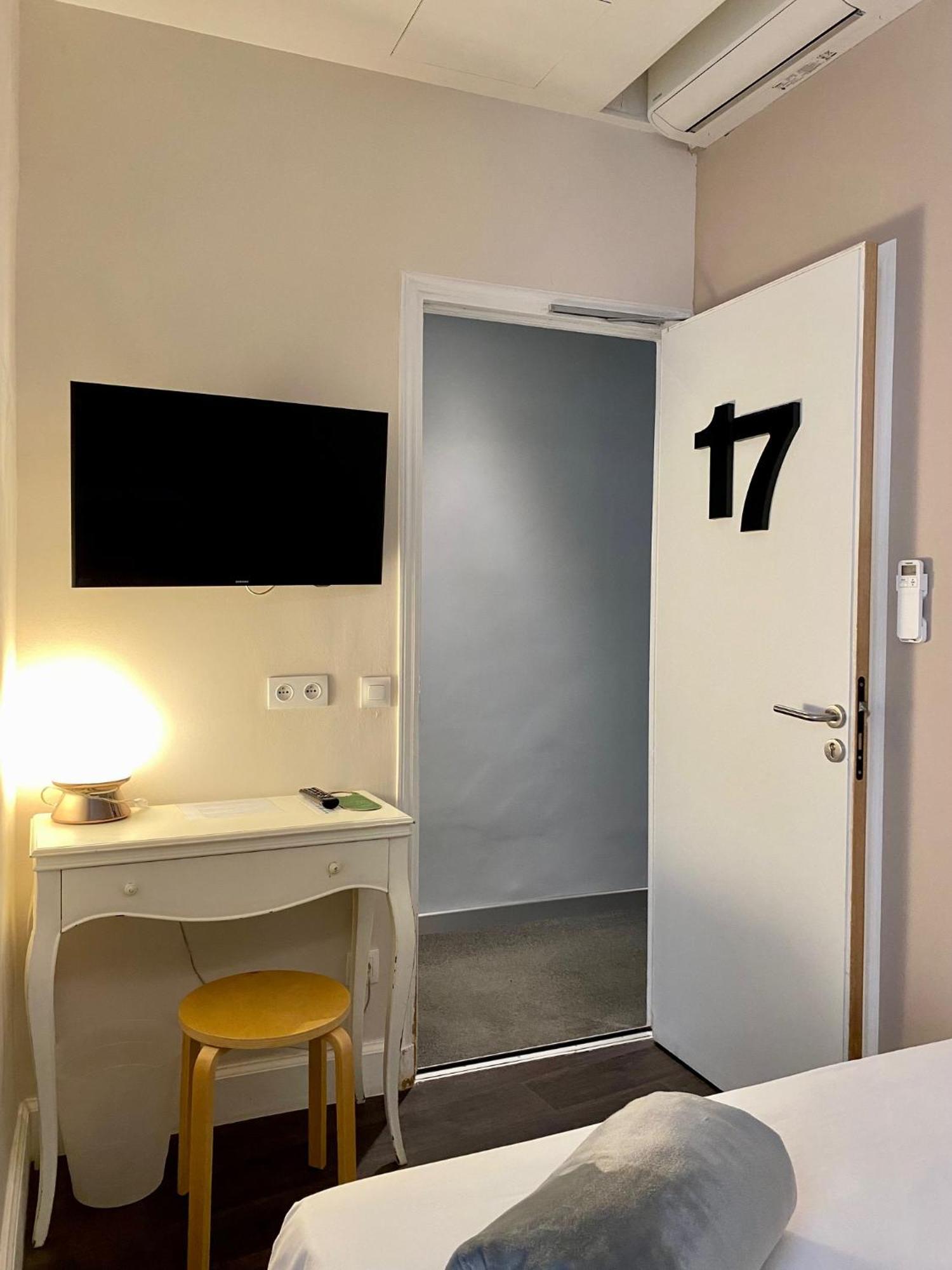 Hotel Select 보로쉬르메르 외부 사진